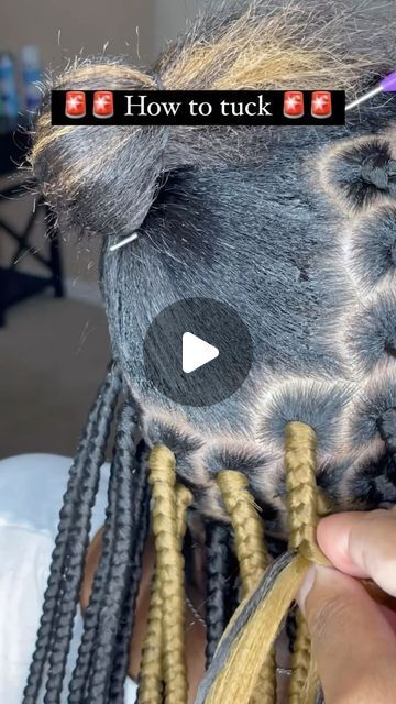 _MyNaturalHairJoint on Instagram: "How to tuck your #hair in #boxbraids @thesehands_braiding_studio" Hair In Braids, Black Women Braids, Mens Summer Hairstyles, Women Braids, Bridesmaid Hairstyles Half Up Half Down, Growing Out Short Hair Styles, Bridesmaid Hair Down, Summer Hairstyles For Medium Hair, Hairstyles For Curly Hair