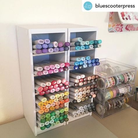 Studying Stationary, Craft Shed, Art Studio Space, Stationary Organization, Marker Storage, Copic Art, Desk Inspo, Art Storage, Art Organization