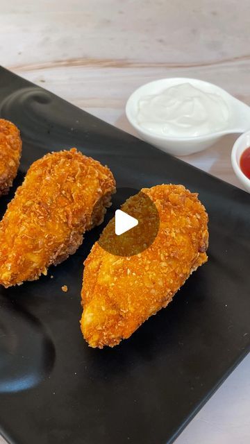 Alisha Bansal on Instagram: "Kurkure Momos 

For complete detailed recipe, link 🔗 is in bio 

Follow @anyonecancookwithdr.alisha for more such easy recipes 

#kurkuremomos #momos #kurkure #streetfood #foodrecipes  #kurkuresnacks #kurkuremomosrecipe #momoschutney #momoschutney #snacks #snacksideas #newsnacks #newsnackideas #foodvideos #foodheaven #foodaholic #foodies #foodvlogging #lifeoffoodblogger #snacksrecipes #snacktime" Kurkure Momos Recipe, Kurkure Momos, Veg Momos, Momos Recipe, Cheez It, Recipes From Heaven, Snack Time, Healthy Kids, Easy Recipes