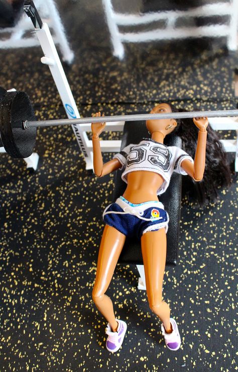 Fitness Barbie, Barbie Instagram, Accessoires Barbie, Barbie Fashion Sketches, Barbies Pics, Barbie Doll Set, Diy Barbie Clothes, Barbie Diorama, Boxing Club