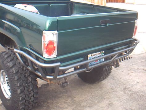 rear tube bumper (4x4 and Off-Road Forum) Obs Ford Bumper, Ford Ranger Prerunner, Aksesoris Jeep, Diy Rear Bumper, Toyota Surf, Custom Front Bumpers For Trucks, Toyota Pickup 4x4, Obs Ford Front Bumper, Off Road Bumpers