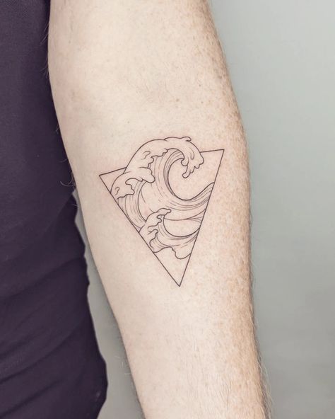 Fineline geometric wave and triangle tattoo Wave In Triangle Tattoo, Geometric Sea Tattoo, Minimalistic Wave Tattoo, Fineline Wave Tattoo, Geometric Wave Tattoo, Wave Tattoo Men, Ocean Waves Tattoo, Great Wave Tattoo, Tattoo Waves