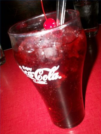 Cherry Syrup, Homemade Soda, Fountain Drink, Soda Recipe, Italian Ice, Refreshing Desserts, Cherry Cola, Burger And Fries, Soda Fountain