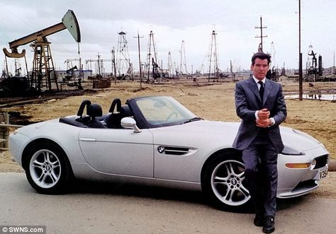 Suave: Pierce Brosnan as James Bond with his BMW Z8 which has been put up for sale Bmw Cabrio, James Bond Spectre, Classic Aston Martin, James Bond Cars, Bmw Z8, James Bond Style, Bond Cars, Aston Martin Db5, Aston Martin Dbs