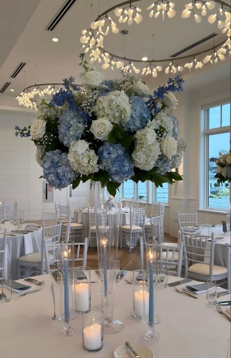 Blue Nikkah Decor, Light Blue And Silver Wedding Theme, Light Blue And White Wedding, Baby Blue Quinceanera, Cinderella Quinceanera Themes, Cinderella Wedding Theme, Weddings Decorations Elegant Romantic, Baby Blue Weddings, Blue White Weddings