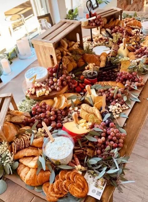 Rustic Charcuterie Table, Groom Charcuterie Board, Boho Charcuterie Table, Chacuritie Table Wedding, Charcuterie Wedding Display, Charcuterie Board Ideas Wedding, Huge Charcuterie Board, Charcuterie Table Wedding, Wedding Charcuterie Table