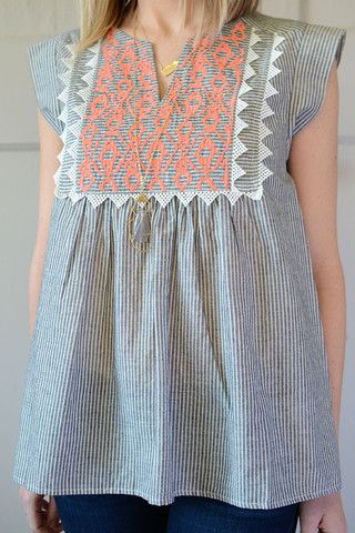 Grey and White Striped Peasant Top with Embroidery Ideas For Shirts, Kids Fashion Dress, Kurta Designs Women, Baby Frocks Designs, Frocks For Girls, Mode Casual, Stylish Dresses For Girls, Pakistani Dress Design, Frock Design