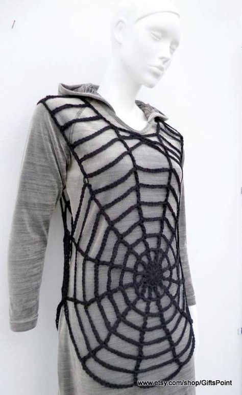 Spider Web Halloween Costume, Halloween Costume Crochet, Crochet Spider Web, Crochet Halloween Patterns Free, Crochet Halloween Patterns, Halloween Costume Patterns, Crochet Spider, Crochet Tunic Pattern, Black Vampire