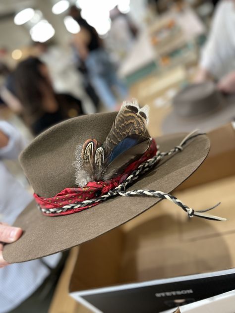 Hat Branding, Hat Customization, Cowboy Hat Crafts, Cowboy Hat Design, Rodeo Chic, Custom Cowboy Hats, Brown Fedora, Hat Bands, Felt Cowboy Hats