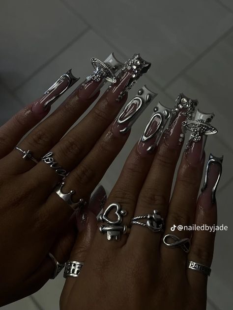 Long Nails Chrome, Nails Inspo Black, Xoxo Jewelry, Chrome Design, Nails Chrome, Hard Nails, Colored Acrylic, Colored Acrylic Nails, Girly Acrylic Nails