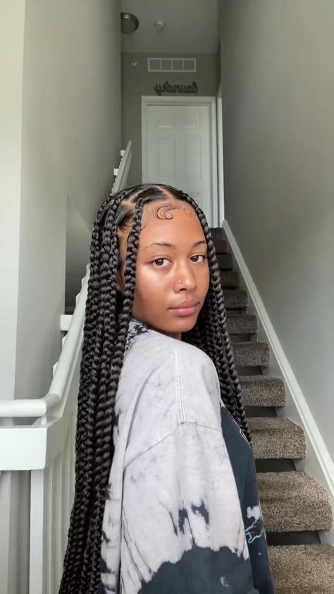 Knotless Jumbo Braids With Curls, Rastafri Braiding Hair, Cute Cornrow Hairstyles Black Women Natural Hair, 10 Box Braids Hairstyles, Four Braids Black Women, 12 Box Braids Hairstyles, Big Part Knotless Braids, Easy Braid Extension Hairstyles, Giant Braids Black Women