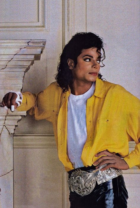 Michael Jackson 1988, Liberian Girl, Michael Jackson Bad Era, Hee Man, Michael Jackson Wallpaper, Jackson Bad, Michael Jackson Smile, Joseph Jackson, Michael Jackson Bad