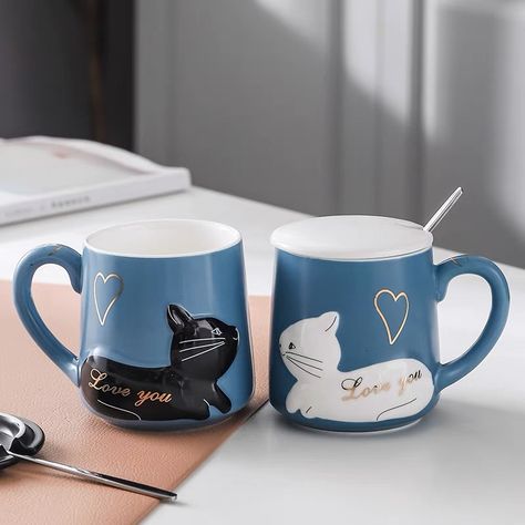 Cups suitable for couples November Christmas, Good Coffee, Cat Coffee Mug, Couple Mugs, Coffee Cups And Saucers, A Cup Of Tea, Tea Art, Kawaii Cat, Cat Mug