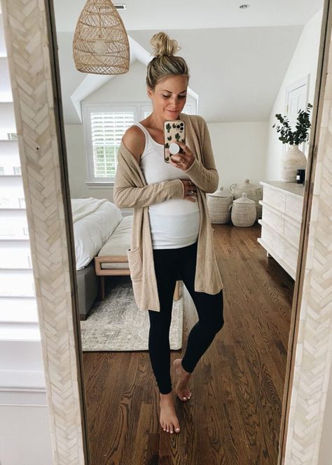 Spring Pregnancy Outfits, Maternity Outfits Spring, Comfy Maternity Outfits, Pregnant Teacher, Maternity Leggings Outfit, Pregnancy Fashion Spring, Prego Outfits, Styled Snapshots, Spring Maternity Outfits