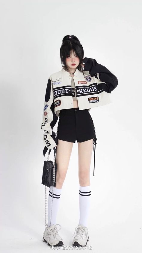 Aesthetic Biker Outfit, Urban Cyberpunk Fashion, Race Queen Outfit, Goth Japanese Fashion, Vaporwave Aesthetic Outfits, Kpop Idol Outfits, 일본 패션, Diy Vetement, Y2k Outfits