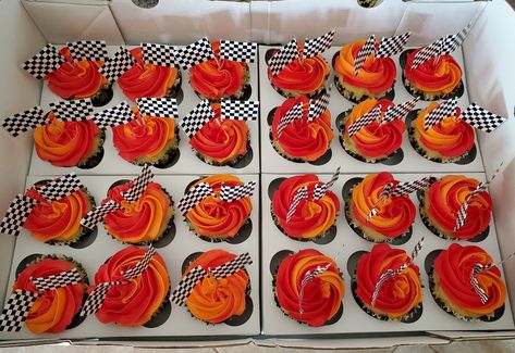 Fast One Cupcakes, Fast One Birthday Cupcakes, Two Fast Cupcake Cake, 2 Fast Cupcakes, Hotwheels Cupcakes Ideas, Drag Racing Birthday Party, Two Fast Birthday Cupcake Cake, 2 Fast Birthday Party Cupcakes, Fast And Furious Cupcakes