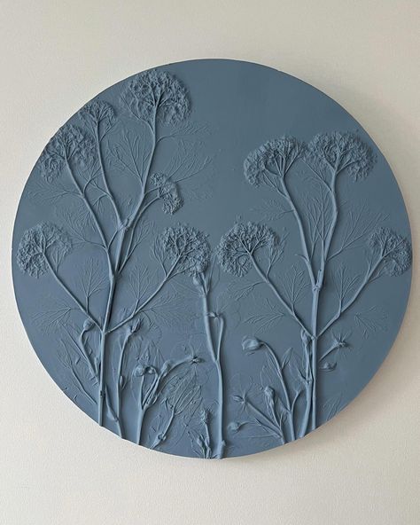 Botanical bas-relief🌿 “Viburnum” Size: 50cm April 2024 #basrelief #decor #plasterart #design #botanicalbasrelief #floraldecor #casting #art #flowers #kstudioart Plaster Art, Bas Relief, Art Flowers, April 2024, Floral Decor, It Cast, Ceramics, Wall Art, Flowers