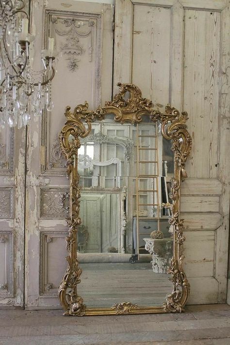 French Mirror, Shabby Chic Interiors, Vintage Mirrors, Beautiful Mirrors, Chic Interior, Mirror Mirror On The Wall, Mirror On The Wall, Vintage Mirror, French Decor