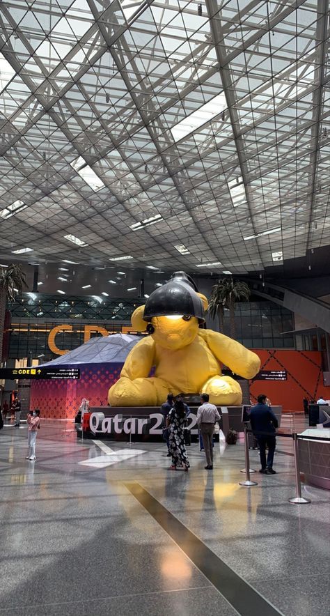 Doha Airport Snapchat, Qatar Airport Snapchat, Qatar Airport, Doha Airport, Arab Aesthetic, Disney Movie Art, Airport Aesthetic, Qatar Doha, Sun Bum