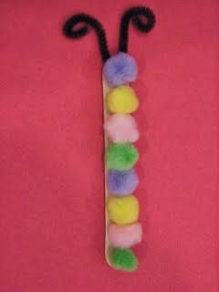 This link includes not one but TWO caterpillar crafts. There is an adorable pom pom caterpillar (pictured) and a second caterpillar craft using the letter C. Pompom Caterpillar, Caterpillar Crafts, Insects Preschool, Bugs Preschool, Ab Patterns, Caterpillar Craft, Insect Crafts, Insects Theme, Bug Crafts