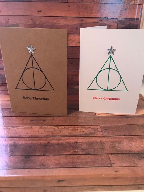 Harry Potter Christmas Cards Diy, Harry Potter Christmas Card Ideas, Harry Potter Christmas Cards, Harry Potter Christmas Card, Harry Potter Gifts Diy, Nerdy Christmas, Harry Potter Cards, Fingerprint Cards, Simple Christmas Cards