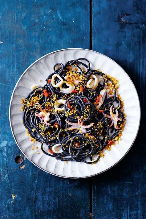 Black Pasta, Ink Pasta, Baby Squid, Squid Ink Pasta, Squid Recipes, Seafood Pasta, Food Plating, Photographing Food, How To Cook Pasta