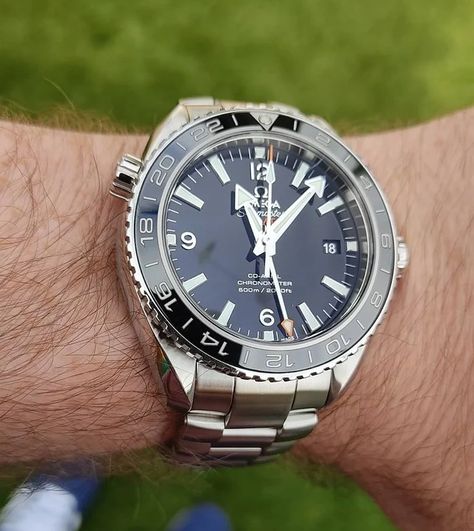 Omega Gmt, Ocean Planet, Omega Planet Ocean, Ocean Master, Omega Seamaster Planet Ocean, Watches Rolex, Planet Ocean, Expensive Watches, Outer Wear