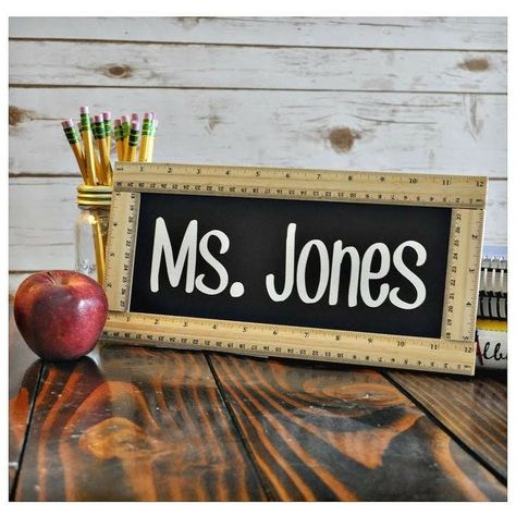 Cricut Classroom, Teacher Cricut, Teacher Wreaths, Classroom Diy, Farmhouse Classroom, Appreciation Gifts Diy, Teacher Name Signs, Teacher Appreciation Gifts Diy, A Stack Of Books