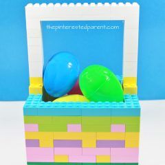 Lego Easter basket - a great gift idea or Lego build for the kids. Kid's arts and crafts Minecraft Easter Basket, Lego Easter Basket, Lego Easter, Lego Crafts, Baskets For Kids, Diy Easter Basket, Kids Art Ideas, Lego Challenge, Easter Arts And Crafts