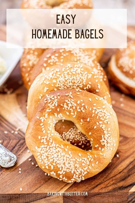 Easy Overnight Bagels Overnight Bagel Recipe, Easy Homemade Bagels, Bagel French Toast, Easy Focaccia Bread Recipe, Bagel Recipe Easy, Homemade Brioche, Sourdough Bagels, Breakfast Bagel, Homemade Bagels