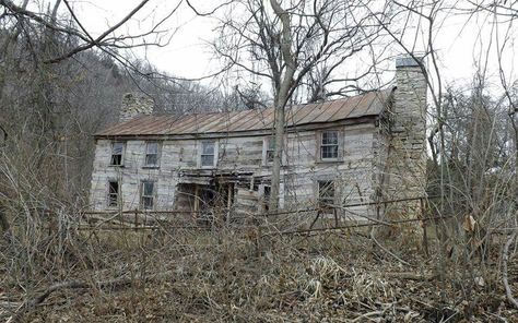 Abandoned In Illinois - Looks like one of the first Inns. Abandoned Illinois, Abandoned Ohio, Haunted Illinois, Green Abandoned Aesthetic, Abandoned Car In Forest, Abandoned Places, Illinois, Cabin, House Styles