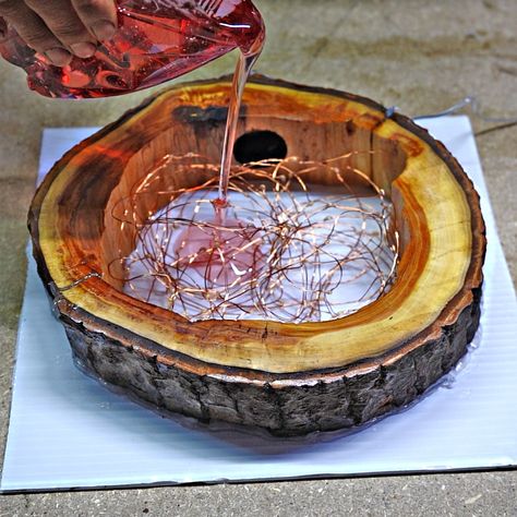 Diy Resin Furniture, Diy Resin Lamp, Log Lamp, Resin Idea, Seni Resin, Diy Resin Table, Resin And Wood Diy, Hollow Tree, Epoxy Resin Diy