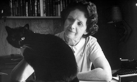 Biologist and author Rachel Carson at home, with Moppet Rachel Carlson, Silent Spring, Celebrities With Cats, Rachel Carson, Alfred Eisenstaedt, Marine Biologist, Owning A Cat, Dog Books, Great Cat