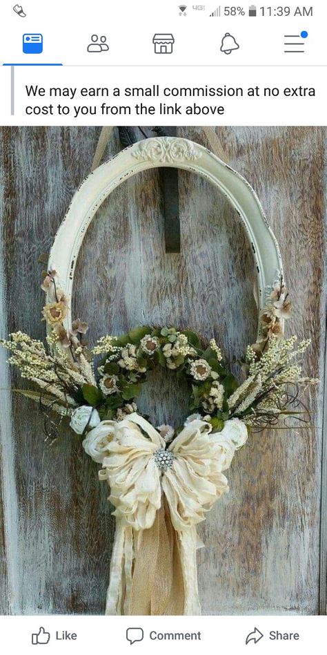 Window Frame Crafts, Picture Frame Wreath, Rustic Arrangements, Creative Wreaths, Door Wreaths Diy, Picture Frame Decor, Picture Frame Designs, Magnolia Wreath, Wedding Picture Frames