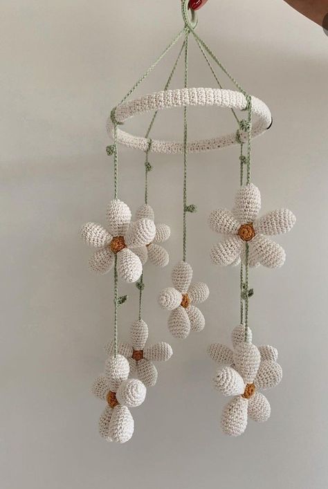 Crochet Nursery Decor, Crochet Baby Mobiles, Crochet Baby Costumes, Hand Knits, Crochet Baby Gifts, Crochet Nursery, Crochet Mobile, Flower Mobile, Baby Crochet Patterns Free