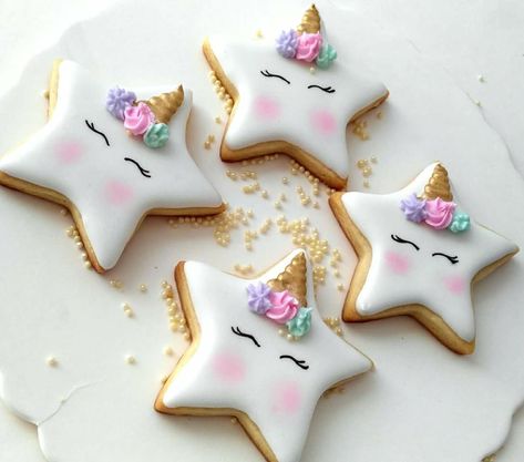 Unicorn Icing Cookies, Unicorn Cookies Decorated Royal Icing, Unicorn Birthday Cookies Decorated, Unicorn And Rainbow Cookies, Unicorn Royal Icing Cookies, Unicorn Sugar Cookies Royal Icing, Unicorn Decorated Cookies, Unicorn Cookies Decorated, Unicorn Biscuits