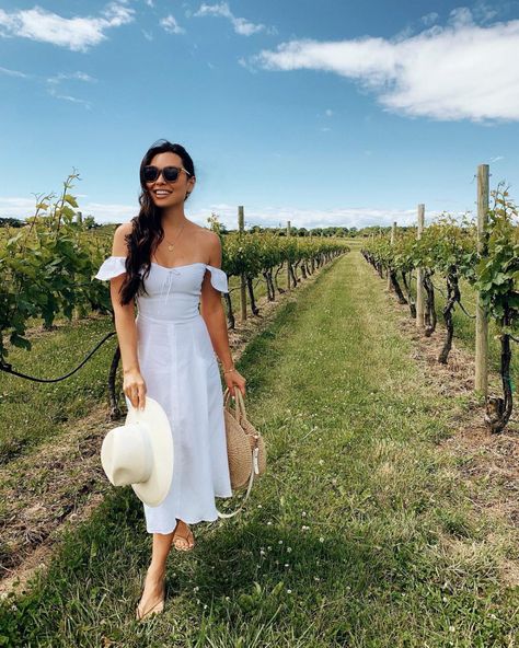 Wine Tasting Outfit Summer, Wine Country Outfit, Wine Tour Outfit, Napa Outfit, Winery Outfit Summer, Vineyard Outfit, Hamptons Outfit, Wine Tasting Outfit, Wineries Outfit