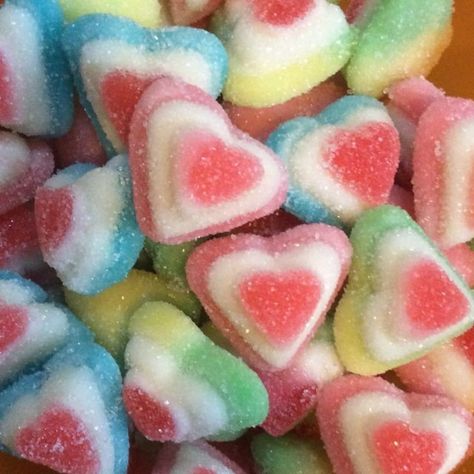 (8) keep-the-colour on Tumblr Vanilla Smell, Funny Birthday Cakes, Delicacy Food, Wayback Machine, Sour Candy, Candy Girl, Kawaii Food, Food Is Fuel, Fruit Snacks