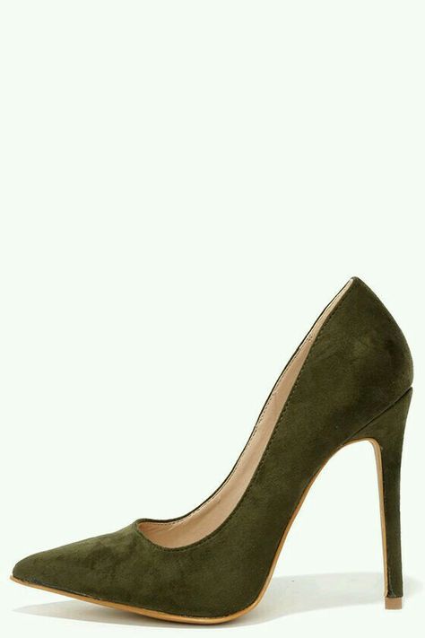 Color Story #OliveGreen #Trend Olive Green Heels, Olive Heels, Olive Shoes, Green Pumps, Pointed Pumps, Classy Shoes, Stunning Shoes, Unique Shoes, Gorgeous Shoes