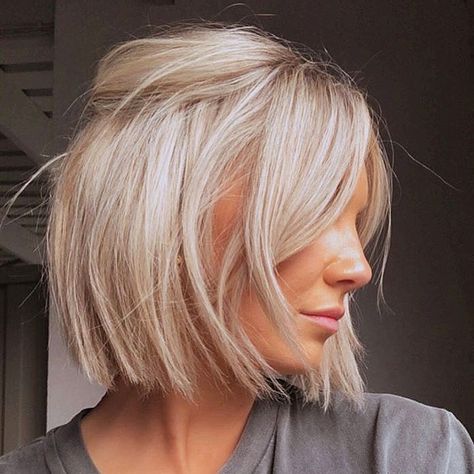 PIPSQUEEK IN SAIGON on Instagram: “Fresh hair = happiness 💫💫💫 * * * * *…” Bob Hairstyles Shoulder Length, Blonde Hair Transformations, Blonde Bob Hairstyles, Beauty Hairstyles, Blonde Hair Inspiration, Fresh Hair, Penteado Cabelo Curto, Short Blonde, Short Blonde Hair