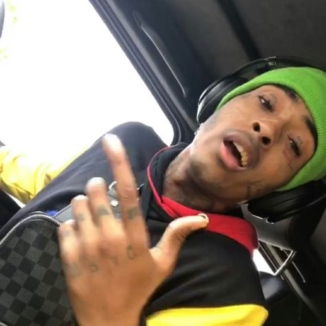 💚❤🖤💛 I Miss Your Smile, Rapper Wallpaper Iphone, Xxxtentacion Quotes, Rapper Art, X Picture, Love U Forever, Love You Very Much, We Missed You, Cute Rappers