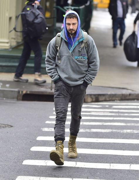 The Do's and Don'ts of Wearing a Fleece Jacket Right Now Shia Leboeuf, Shia Labeouf Style, Shirt Jacket Outfit, Civilian Clothes, Fleece Jacket Outfit, Mens Outdoor Fashion, Fleece Outfit, Mens Fleece Jacket, Shia Labeouf