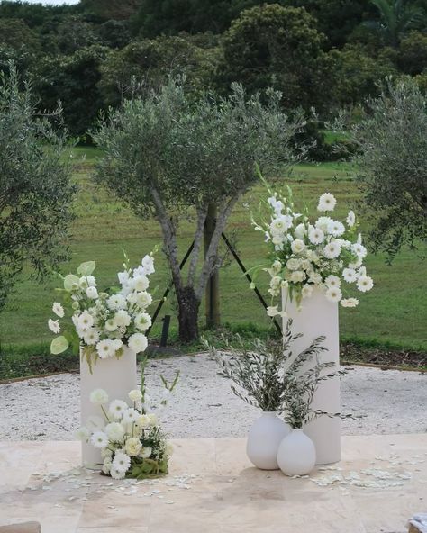 a beautiful day for some very special people. 🍋‍🟩 thank you @kaylaaaellieee 🫶🏼 White Floral Wedding Aisle, Wedding Ceremony Tuscany, Aisle Ideas For Wedding, Tuscany Wedding Flowers, Tuscany Wedding Ceremony, Simple Ceremony Flowers, White Flower Centerpieces Wedding, Petals Down Aisle, Wedding Long Table Decorations