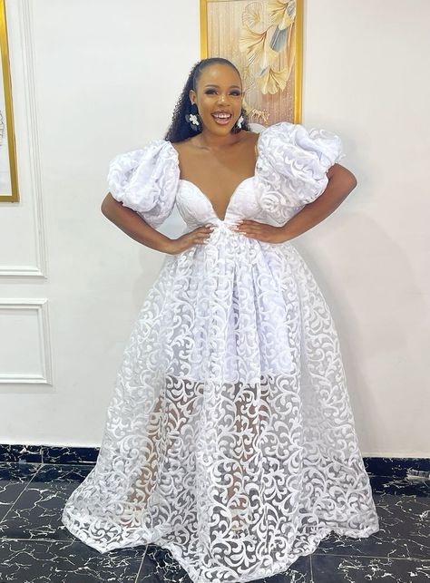 White Dress African Style, White Traditional Dress African, Vintage Gown Styles, All White African Outfit For Women, Bridal Lace Styles, Lace African Dress Style, White African Dress, Ankara Bridal Dress Styles, White Ankara Dress