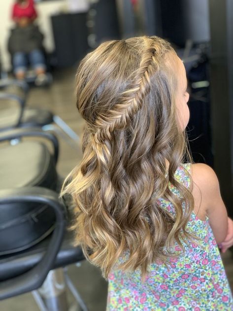 Formal Girls Hairstyles, Flower Girl Hairstyles With Braids, Junior Bridesmaids Hairstyles, Young Bridesmaid Hair, Half Up Half Down Flower Girl Hair, Jr Bridesmaid Hair, Flower Girl Half Up Hairstyles, Flower Girl Hairstyles Curly Hair, Girls Fancy Hairstyles Kids