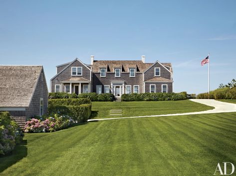 Nantucket Style Homes, Victoria Hagan, Nantucket Summer, Nantucket Home, Nantucket Style, Beach Cottages, Home Fashion, Architectural Digest, Nantucket