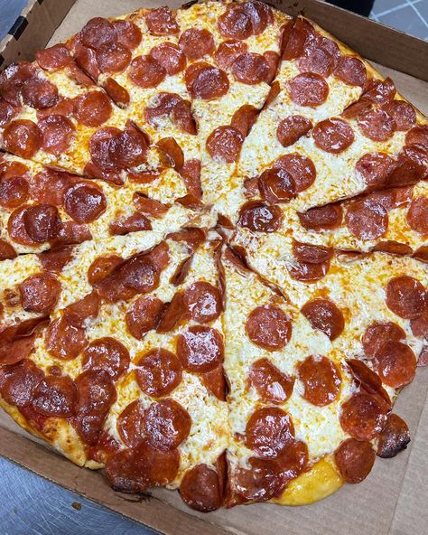 Feeling extra cheesy? 😋🫶🔥🔥🔥 . . . . . . . . #foodie #foodies #foodporn #burattinopizza #pizzaporn #delish #120pepperoni #pizzalove… | Instagram Brick Oven Pizza, Oven Pizza, Brick Oven, February 8, Oven, Pizza, Cheese, On Instagram, Instagram