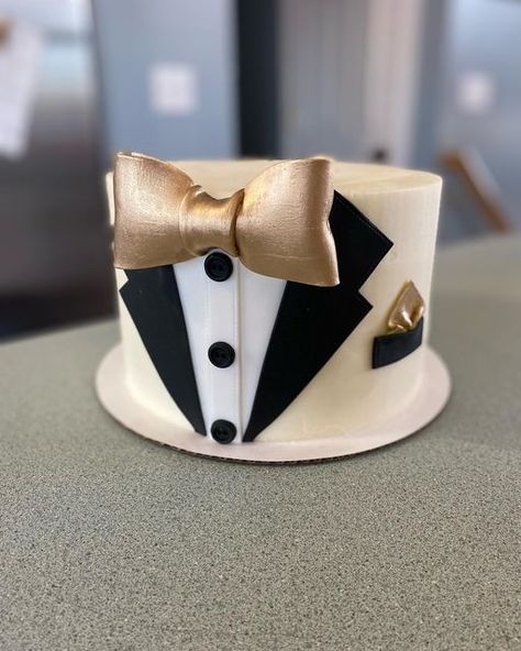 Cake For 45 Year Old Man, Fondant Birthday Cake For Men, Gentlemen Cake Ideas, Tux Cake For Men, Tuxedo Cakes For Men, Suit Birthday Cake For Men, Tuxedo Cake, Wedding Cake Alternatives, 60th Birthday Cakes