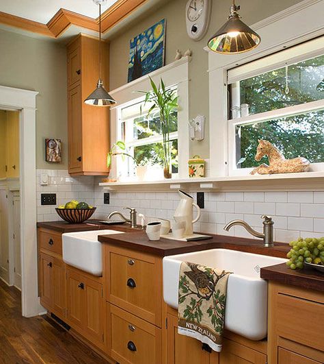 Trendy vs. Timeless Kitchens - White subway tile works for Victorian-era kitchens and those of the Arts & Crafts revival. Photo by William Wright. Craftsman Style Interiors, Craftsman Kitchens, Kitchen Restoration, Craftsman Style Kitchen, Arts And Crafts Kitchen, Bungalow Kitchen, Craftsman Interior, Refacing Kitchen Cabinets, Craftsman Homes