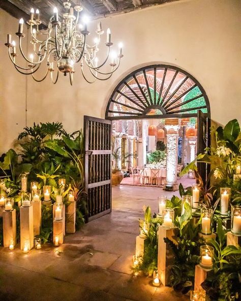 Cartagena Wedding Decor, Classic Tropical Wedding, Wedding Cartagena, Colombian Wedding, Cuba Wedding, Mexico City Wedding, Earth Wedding, Cartagena Wedding, Tropical Wedding Decor